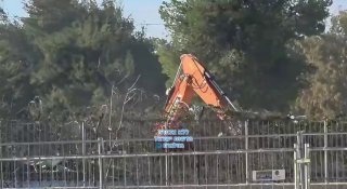 בשעה טובה ומוצלחת, מתחם אונר"א בירושלים נהרס דגל ישראל הונף...