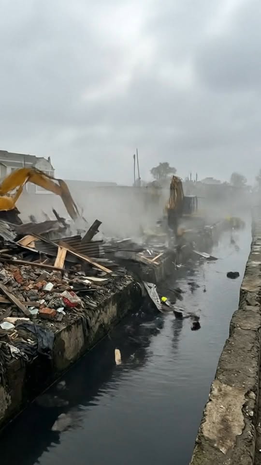 200,000 דולר - 100 ימים - 100 פועלי בניין לעשות את זה... 