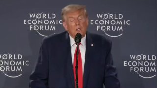 טראמפ הגיב לאלו שקוראים לו דיקטטור:...