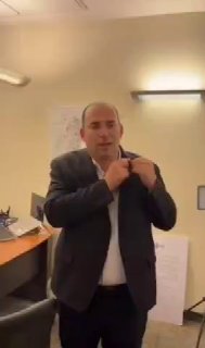 חה"כ שמחה רוטמן יו"ר ועדת החוקה מוריד את סיכת התקווה:...