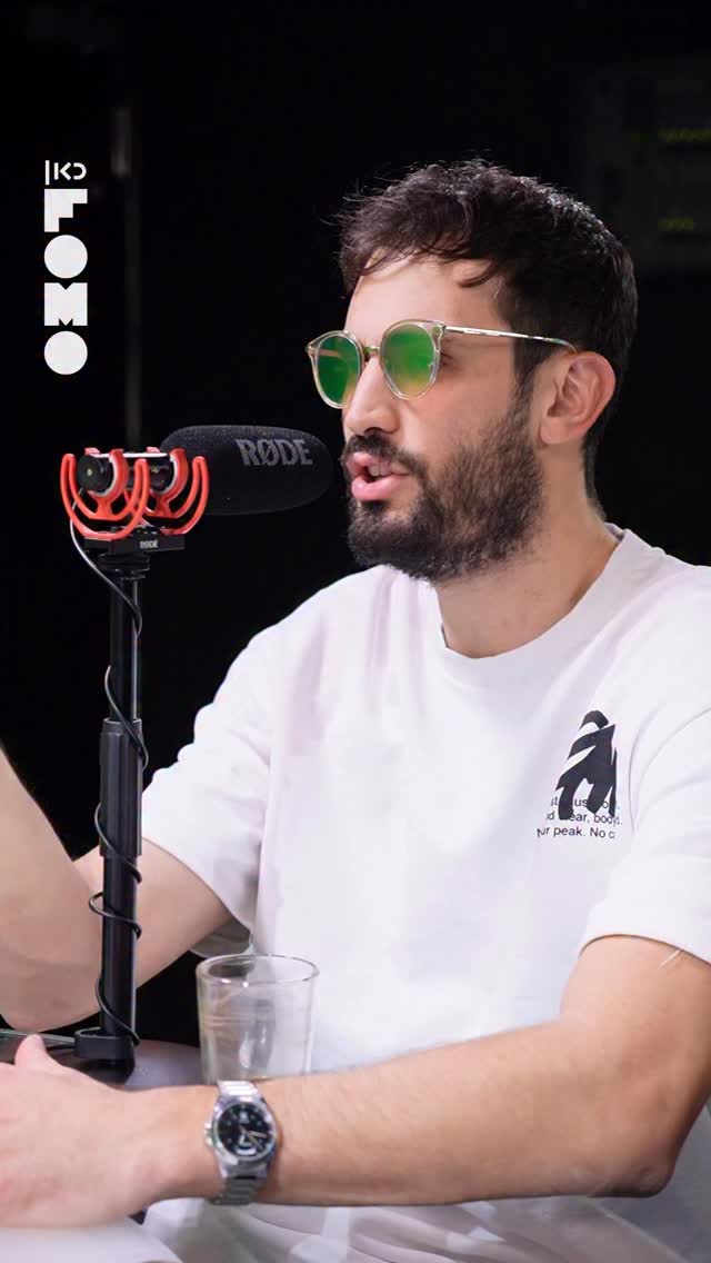 חחחח תשנו על זה רגע אה? 🎙️ 