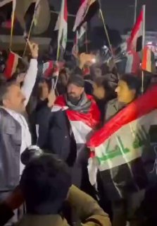 תיעוד מעיראק: קריאות ותהלוכה של מיליציות שיעיות...