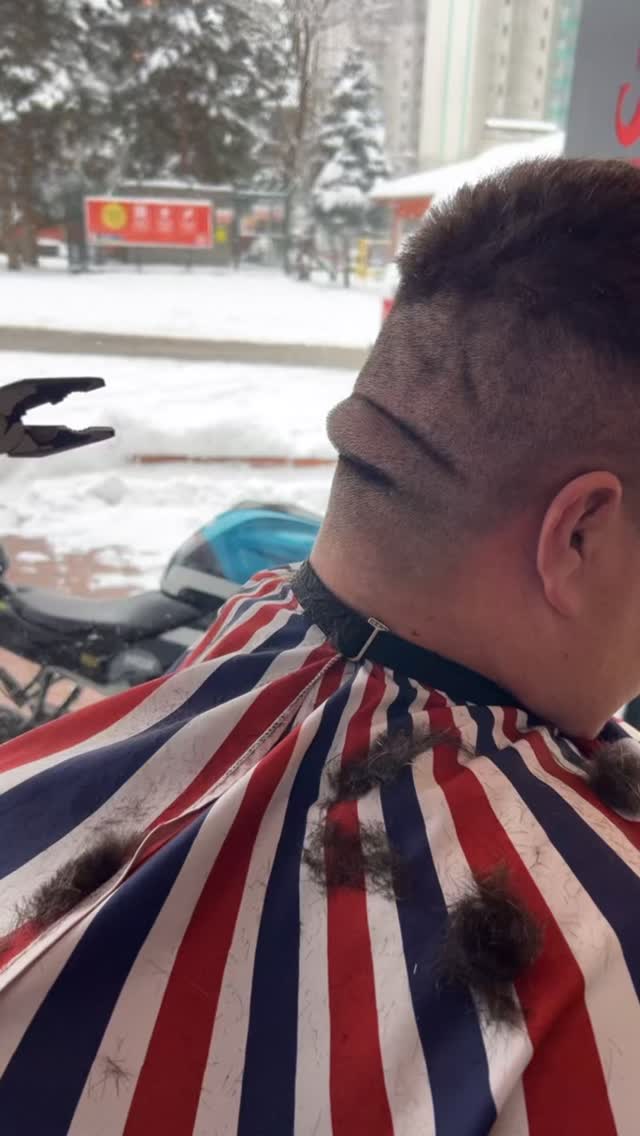 מספרת הקיפולים...