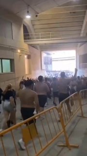 ראש ממשלת ספרד פדרו סאנצ'ס עומד במרכז גל מחאות חריג. מפגינים...