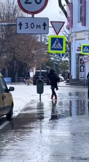 רצה להיות ג'נטלמן! 😅😅😅...