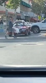 יש לי כל כך הרבה שאלות... 😅😅😅...