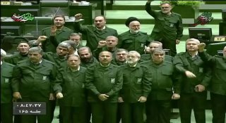 "מוות לאמריקה. מוות לישראל. בושה לך, אירופה"...