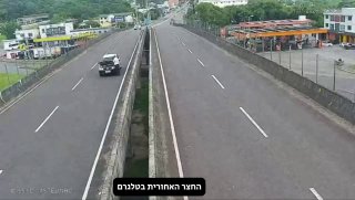 התיעוד הזה מגיע אלינו מברזיל. ניסה לתקן את הרכב באמצע הכביש....