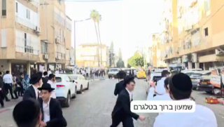 רימוני הלם נמשכים...