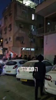 גם בשעה זו מהומות ומכות בין שוטרים לתושבים בבני ברק...