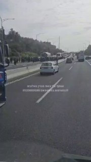 כביש 38 נחסם לתנועה לכיוון ירושלים הפגנה נגד הגיוס...