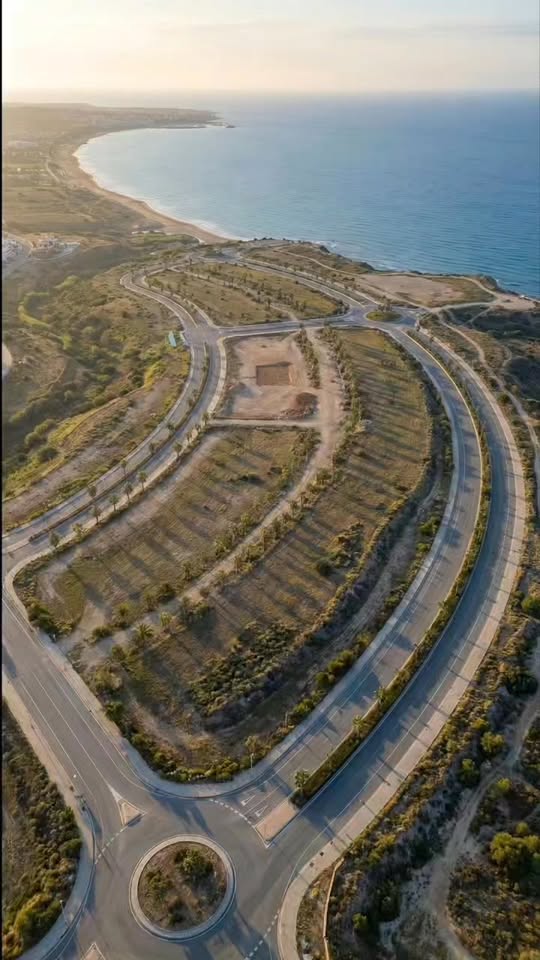 מארץ חוף גולמית ועד מפלט יוקרתי על חוף הים 🌊🏗️➡️🏝️...