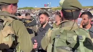 מרגש - לסיום מסע הכומתה של לוחמי השריון הצטרפו היום שורדי השבי...