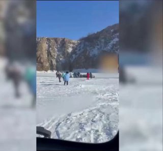 🇨🇳🇷🇺 תיעוד דרמטי של טביעת אוטובוס התיירים הסינים בימת...