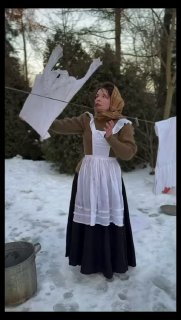 אם קשה לכם להפעיל מכונת כביסה… תזכרו שיש אנשים שמכבסים ככה 🫣...