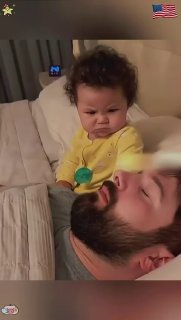 כשהנחירות של האבא לא מוצאות חן בעיני התינוק...