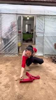 כל מה שאדם עושה- לעצמו הוא עושה...