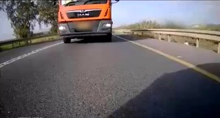 תיעוד: נהג משאית, תושב חיפה בן 32, התעצבן על נהג אחר שנסע "לאט...