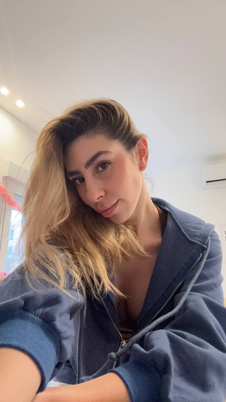 ספיר: מעבירה אימונים גם בזום 🍑😘...