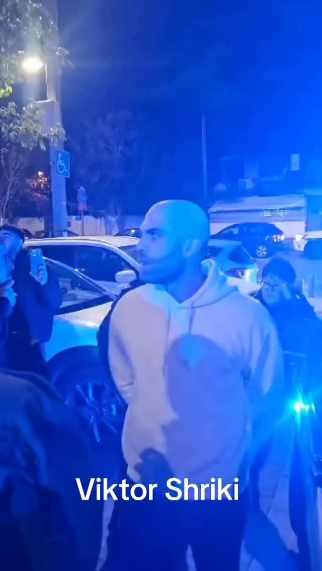 משטרת ישראל עצרה את פעיל הימין זיו ברנס לאחר שקיים הפגנה...