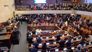 כניסת אוחנה ומודי. רוב חברי האופוזיציה בפנים....