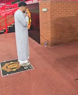 מועדון הכדורגל מנצ'סטר יונייטד אירח אירוע איפטאר לרגל הרמדאן...