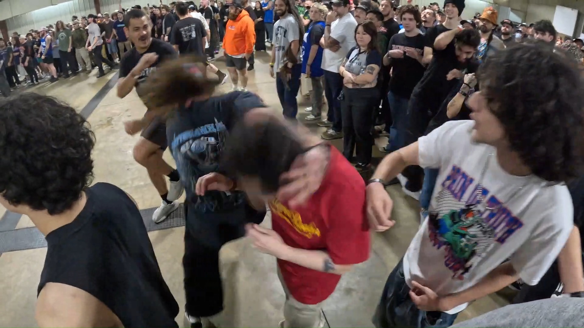 עוד מסיבת פיצוצים...