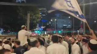 חגיגות בתל אביב....