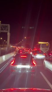 בינתיים: המשטרה חוסמת את אחד הכבישים המרכזיים בארץ. הזיה...