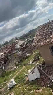 נזקי הפגיעה בבית שמש...