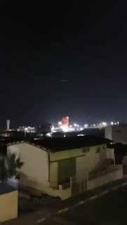 מקורות אופוזיציה איראנים מדווחים על סדרת תקיפות אמריקאיות על...