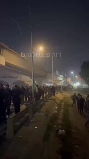 שימוש באמצעים לפיזור הגנות סביב שגרירות ארה״ב בבגדד בעקבות...