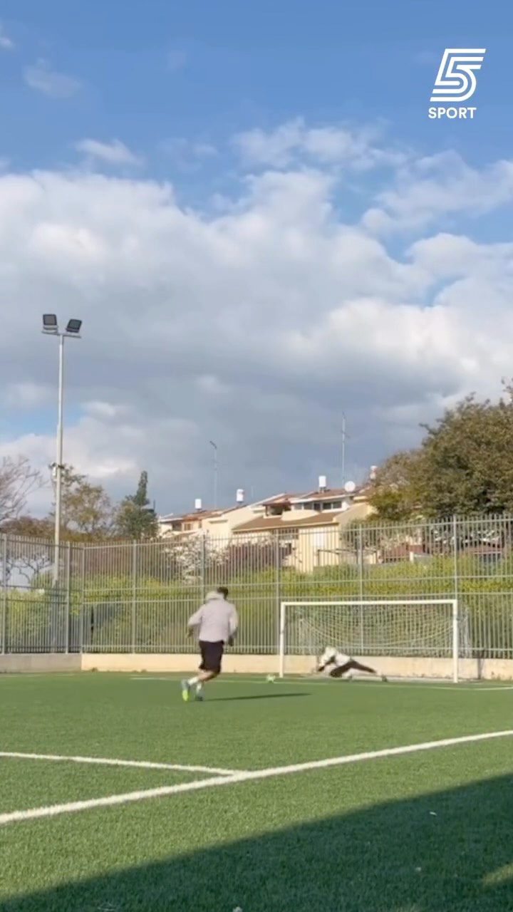 ⁨ אחרי שיצאו מהממ״ד, רוקאביצה לקח את ירמקוב לשמור על כושר🔥⁩...