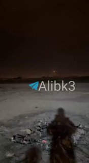 התקפות איראניות ממשיכות בשעה זו בבחריין כנגד בסיסים...