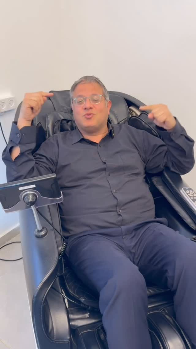 לפנק את הסוהרים. וחוק עונש מוות למחבלים. ככה זה אצלנו...