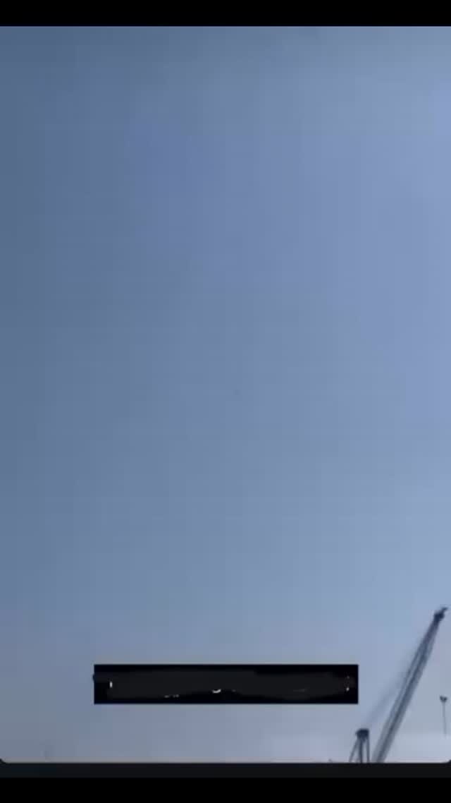 התקפת מזל"ט איראנית פוגעת בנמל עומאני...