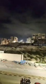 נפילת רסיס גדול במרכז...