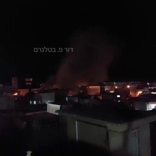 דווח גם על תקיפה מוקדם יותר לעבר משרד המודיעין של העיר...