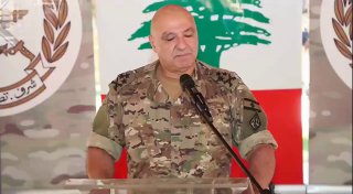 נשיא לבנון הכריז על "חיזבאללה" כבלתי חוקי...