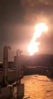 מתקני הנפט בטהרן לאחר תקיפה של יותר מ-30 כאלה על ידי חיל האוויר...