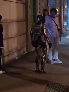 האם אנחנו עדים למעצר הראשון אי פעם של רובוט ע״י המשטרה? ...