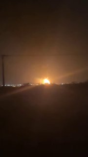 דיווחים באיראן: תקיפה על מיכל הדלק של שדה התעופה קשם....