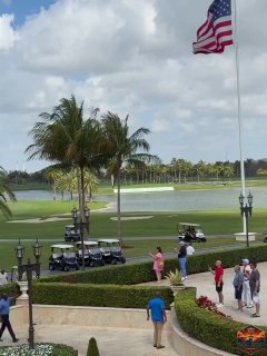 🇺🇸 בזמן שהעולם בוער טראמפ עדיין מוצא זמן לשחק גולף ⛳️...