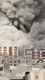 מפקדות בסיג' שהושמדו מוקדם יותר בגבול איראן-עיראק...