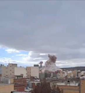 מקורות איראנים מדווחים כי צה"ל תקף והשמיד בסיסים של משמרות...