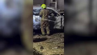 בדלתיים סגורות: תיעוד מפעילות כוחות פיקוד העורף בזירת האירוע...