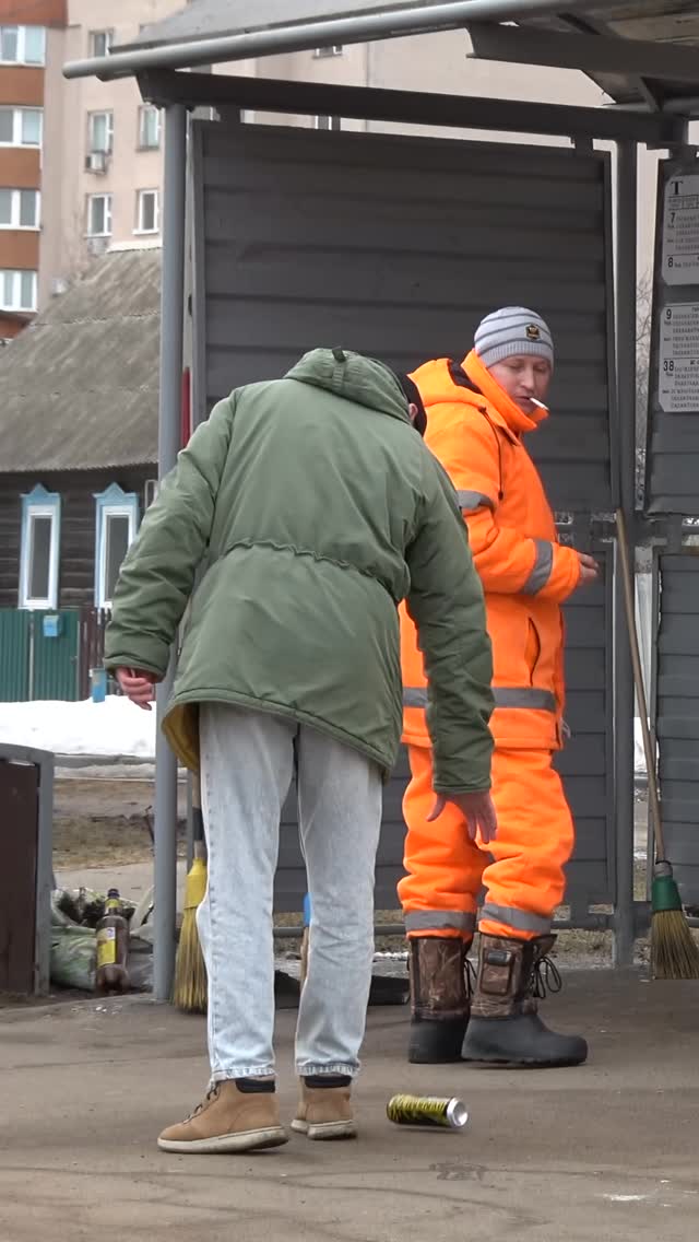 עשה עליהם כסף הם בשוק...