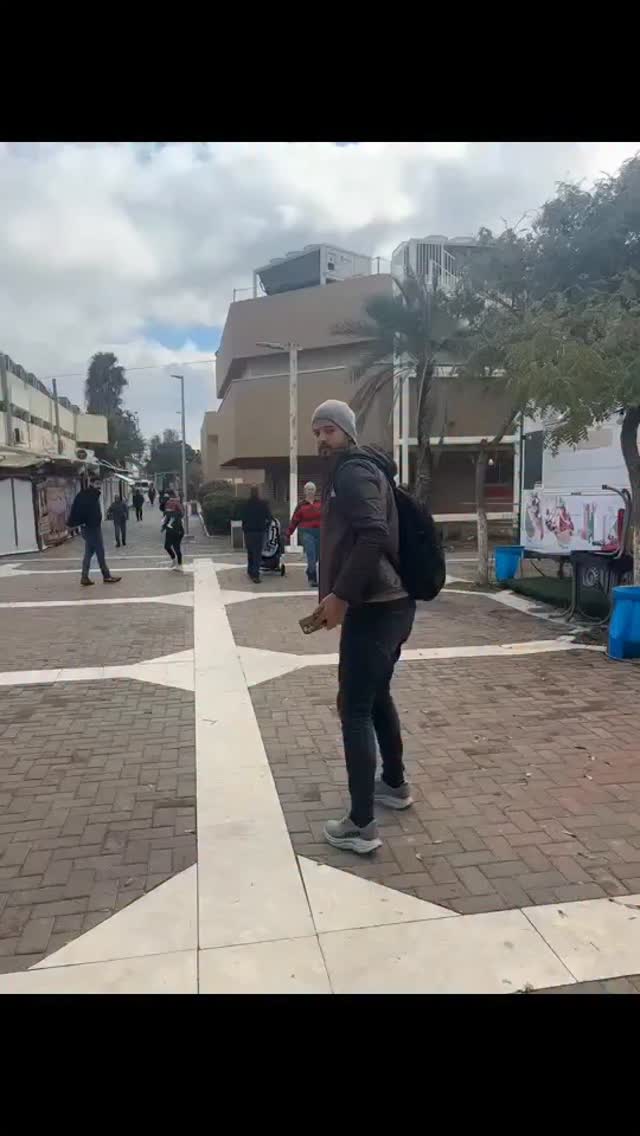 ביום שישי בעיר ערד קיללו שני בדואים (אחד מהם במדי מד"א) באמירות...