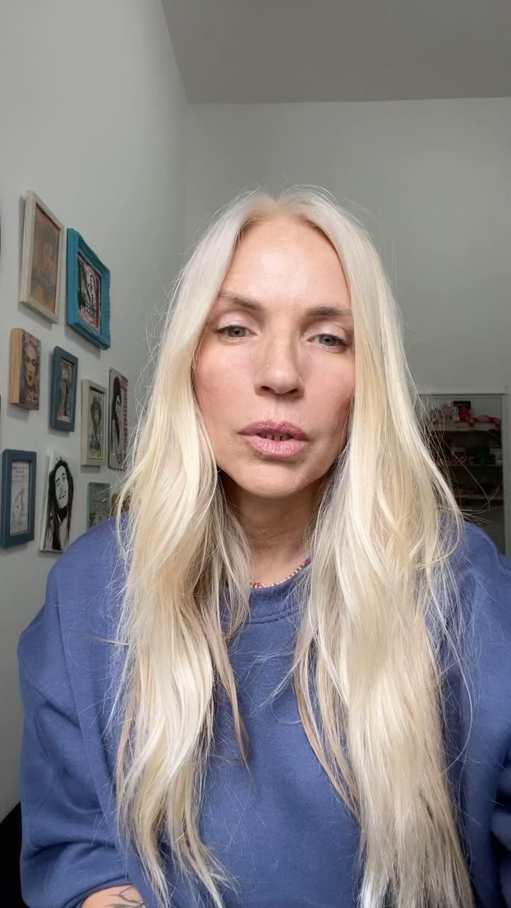 שרון פרי: זה אלים לקבל טלפונים כאלה , זה אלים לקבל הודעות...