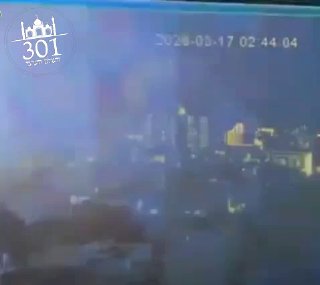 הלילה בשעה 2:45 הופצץ בשני טילים בית מסוים במרכז בגדד....